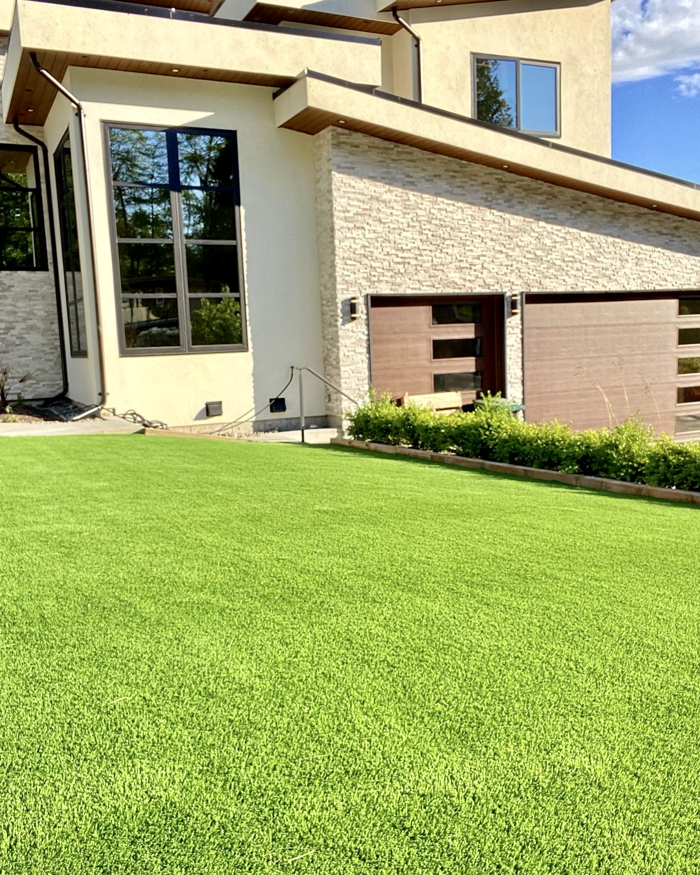 Artificial Grass installations in Coquitlam and Port Moody Landscaping and Projects. 