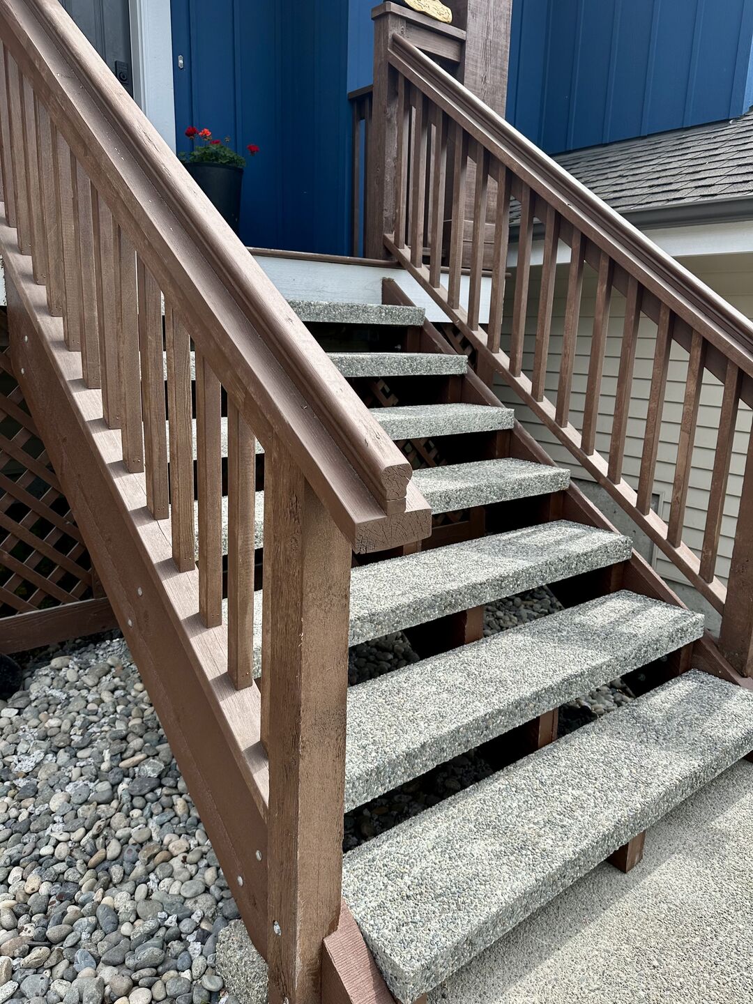 Port Moody stairs. We build and repair stairs in Port Moody, Coquitlam, North Vancouver, West Vancouver, Surrey, Langley, White Rock.