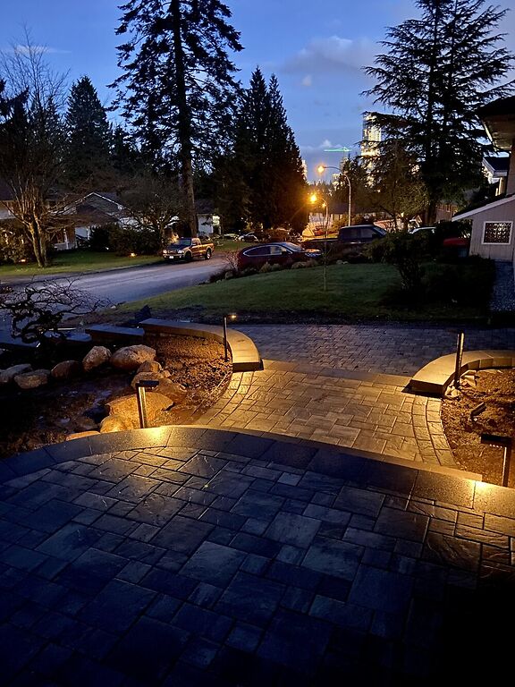 Full yard landscape design in Port Moody. Benjamin Landscaping and Projects. 